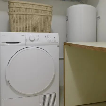 With Ac-wifi By Hospi S2 Apartment *